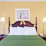Travelodge By Wyndham Chambersburg
