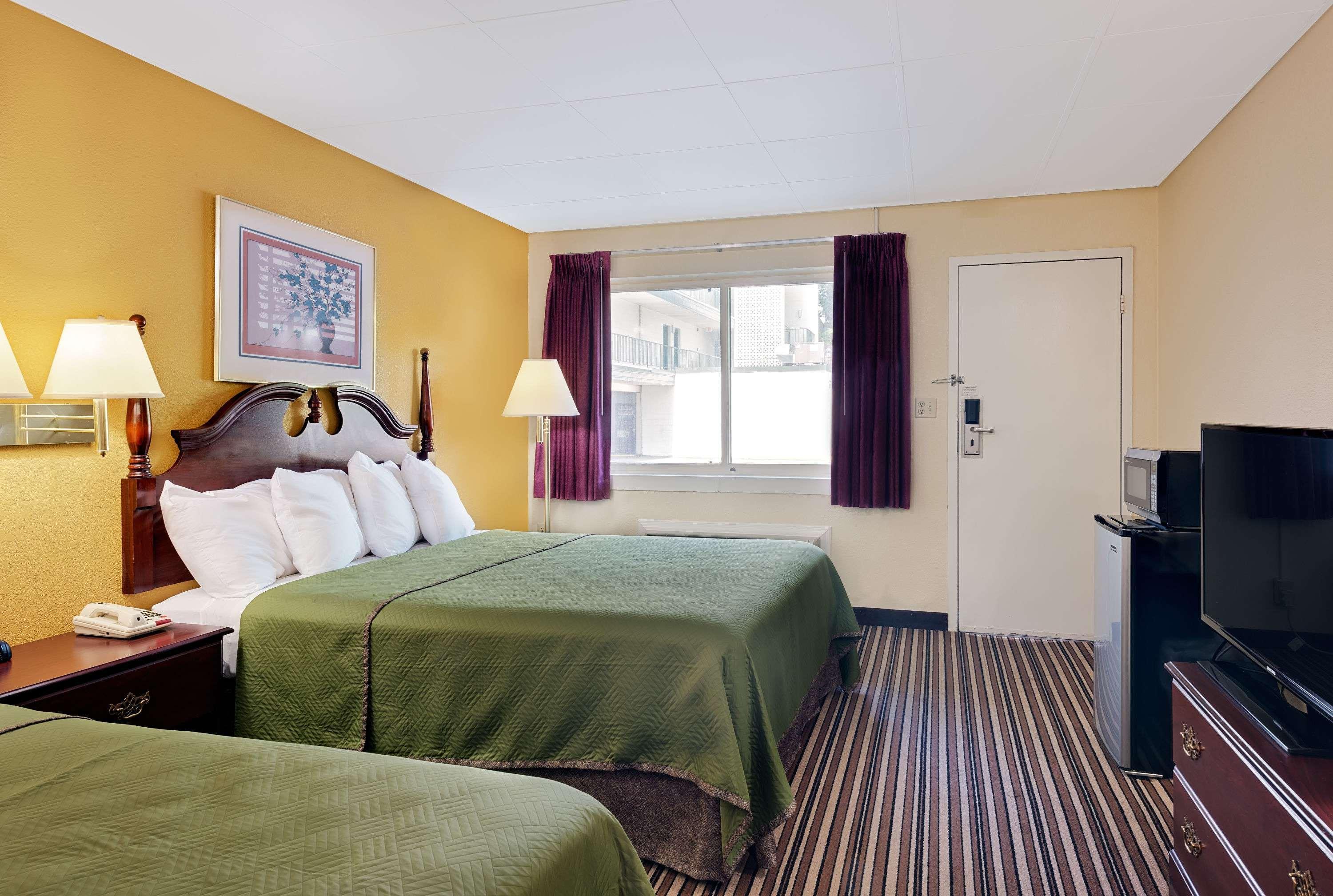 Travelodge By Wyndham Hotel